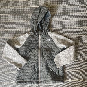 The North Face Kids’ Quilted Fleece Sweater Hoodie